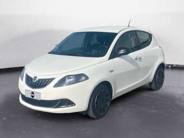 LANCIA CERTIFIED Lancia Ypsilon Iii 2021 1.0 Firefly Hybrid Silver S And S 70cv Usata - City Car Ibrido Bianco - Pordenone - 2445061_1