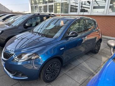 LANCIA CERTIFIED Lancia Ypsilon 1.0 Firefly 70cv S&s Hybrid Gold Usata - City Car Benzina Blu - Torino - 2447119_4