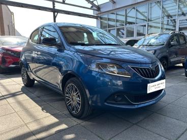 LANCIA CERTIFIED Lancia Ypsilon 1.0 Firefly 70cv S&s Hybrid Gold Usata - City Car Benzina Blu - Torino - 2447120_3