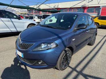 LANCIA CERTIFIED Lancia Ypsilon Iii 2021 1.0 Firefly Hybrid Gold Plus S And S 70cv Usata - City Car Ibrido Blu - Biella - 2447549_5