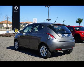 LANCIA CERTIFIED Lancia Ypsilon 3&ordf; Serie 1.2 69 Cv 5 Porte Gpl Ecochic Elefantino Usata - City Car  Grigio - Pineto - 2447602_5