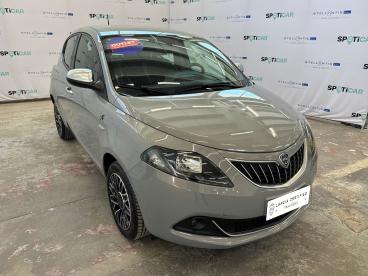 LANCIA CERTIFIED Lancia Ypsilon 1.0 Firefly 70cv Hybrid Alberta Ferretti Usata - City Car Ibrido Grigio - Roma - 2447836_3