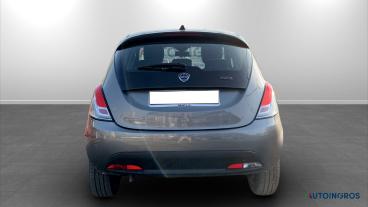 LANCIA CERTIFIED Lancia Ypsilon Iii 2021 1.0 Firefly Hybrid Silver S And S 70cv Usata - City Car Ibrido Grigio - Torino - 2448354_4