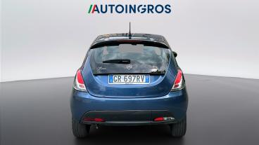 LANCIA CERTIFIED Lancia Ypsilon Iii 2021 1.0 Firefly Hybrid Silver S And S 70cv Usata - City Car Ibrido Blu - Torino - 2448376_4