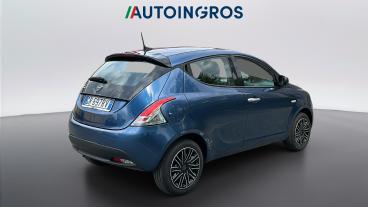 LANCIA CERTIFIED Lancia Ypsilon Iii 2021 1.0 Firefly Hybrid Silver S And S 70cv Usata - City Car Ibrido Blu - Torino - 2448376_5