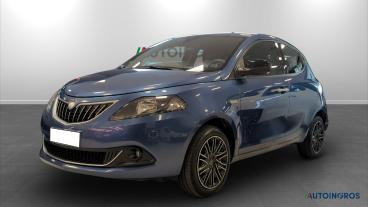 LANCIA CERTIFIED Lancia Ypsilon Iii 2021 1.0 Firefly Hybrid Gold S And S 70cv Usata - City Car Ibrido Blu - Torino - 2448382_1