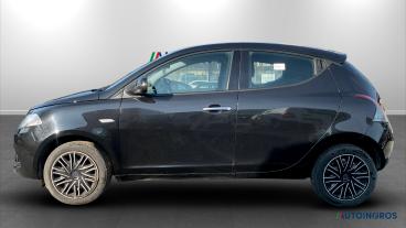 LANCIA CERTIFIED Lancia Ypsilon Iii 2021 1.0 Firefly Hybrid Silver S And S 70cv Usata - City Car Ibrido Nero - Torino - 2448385_2