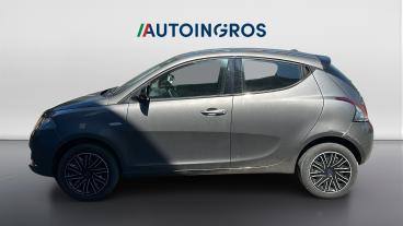 LANCIA CERTIFIED Lancia Ypsilon Iii 2021 1.0 Firefly Hybrid Silver S And S 70cv Usata - City Car Ibrido Grigio - Torino - 2448388_2
