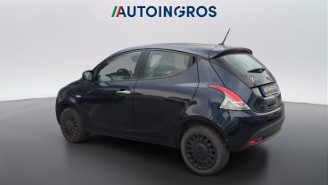 LANCIA CERTIFIED Lancia Ypsilon Iii 2021 1.0 Firefly Hybrid Silver S And S 70cv Usata - City Car Ibrido Blu - Torino - 2448794_3