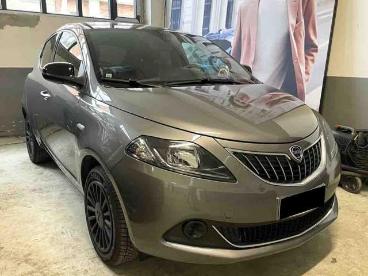LANCIA CERTIFIED Lancia Ypsilon 1.0 Firefly 5 Porte S And S Hybrid Silver Usata - City Car Ibrido Grigio - Carmagnola - 2450442_2