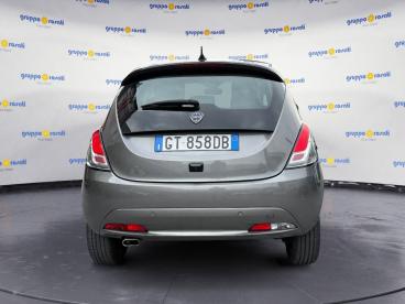 LANCIA CERTIFIED Lancia Ypsilon New 5 Porte My24 1.0 Firefly 70 Cvstart And Stop H Usata - City Car Ibrido Grigio - Roma - 2451090_5