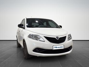 LANCIA CERTIFIED Lancia Ypsilon 1.2 Gold S And S 69cv My19 Usata - City Car Benzina Bianco - Pistoia - 2451608_3
