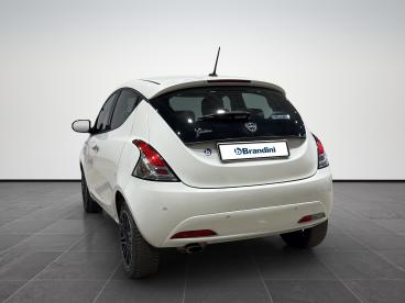 LANCIA CERTIFIED Lancia Ypsilon 1.2 Gold S And S 69cv My19 Usata - City Car Benzina Bianco - Pistoia - 2451608_4