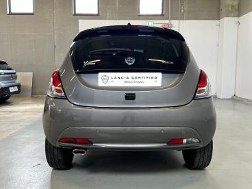 LANCIA CERTIFIED Lancia Ypsilon 1.0 Firefly 70cv Hybrid Gold Usata - City Car Ibrido Grigio - Milano - 2453010_5