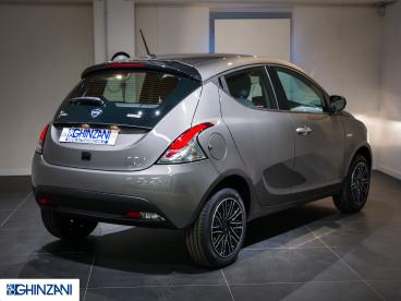 LANCIA CERTIFIED Lancia Ypsilon 1.0 Firefly 70cv Hybrid Gold - Prezzo Vero Usata - City Car Ibrido Grigio - Calusco Dadda - 2455983_5
