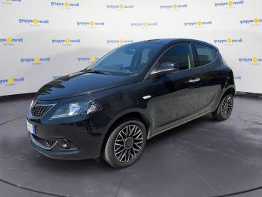 LANCIA CERTIFIED Lancia Ypsilon New 5 Porte My24 1.0 Firefly 70 Cvstart And Stop H Usata - City Car Ibrido Nero - Roma - 2456878_1