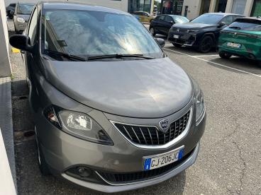 LANCIA CERTIFIED Lancia Ypsilon 1.0 Firefly 70cv S And S Hybrid Gold Usata - City Car Ibrido Grigio - Milano - 2457107_3