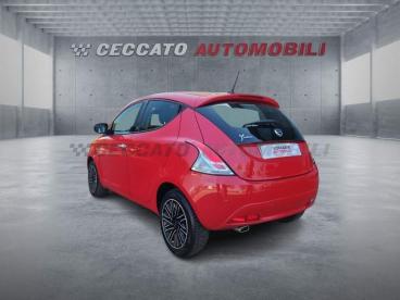 LANCIA CERTIFIED Lancia Ypsilon 1.0 Firefly Hybrid Gold S And S 70cv Usata - City Car Ibrido Rosso - Bassano Del Grappa - 2457367_3