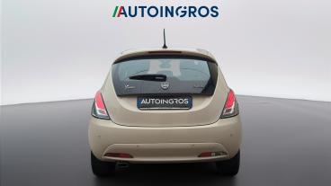 LANCIA CERTIFIED Lancia Ypsilon Iii 2021 1.0 Firefly Hybrid Gold S And S 70cv Usata - City Car Ibrido Bianco - Torino - 2458302_4