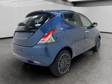 LANCIA CERTIFIED Lancia Ypsilon 1.0 Firefly Hybrid Gold S And S 70cv 5p.ti Usata - City Car Ibrido Blu - Cuneo - 2460035_5