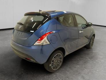 LANCIA CERTIFIED Lancia Ypsilon 1.0 Firefly Hybrid Oro S And S 70cv Usata - City Car Ibrido Blu - Cuneo - 2460045_5