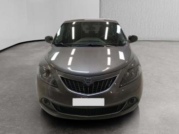 LANCIA CERTIFIED Lancia Ypsilon 1.0 Firefly Hybrid Platino S And S 70cv Usata - City Car Ibrido Grigio - Cuneo - 2460051_3