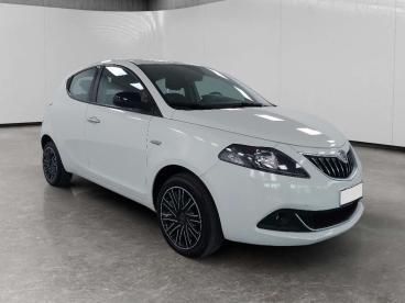 LANCIA CERTIFIED Lancia Ypsilon 1.0 Firefly Hybrid Gold Plus S And S 70cv 5p.ti Usata - City Car Ibrido Bianco - Cuneo - 2460054_4