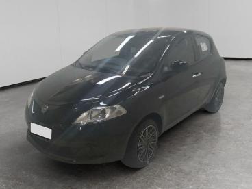 LANCIA CERTIFIED Lancia Ypsilon 1.0 Firefly Hybrid Platino S And S 70cv Usata - City Car Ibrido Nero - Cuneo - 2460057_1
