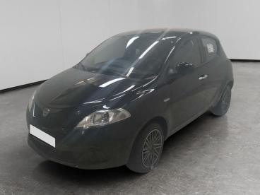 LANCIA CERTIFIED Lancia Ypsilon 1.0 Firefly Hybrid Platino S And S 70cv Usata - City Car Ibrido Nero - Cuneo - 2460058_2