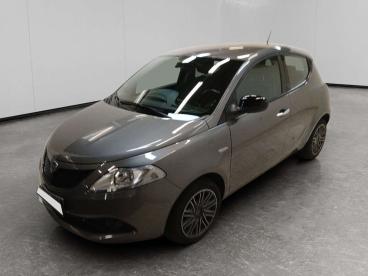 LANCIA CERTIFIED Lancia Ypsilon 1.0 Firefly Hybrid Gold S And S 70cv Usata - City Car Ibrido Grigio - Cuneo - 2460066_2