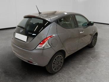 LANCIA CERTIFIED Lancia Ypsilon 1.0 Firefly Hybrid Gold S And S 70cv Usata - City Car Ibrido Grigio - Cuneo - 2460066_5