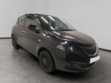 LANCIA CERTIFIED Lancia Ypsilon 1.0 Firefly Hybrid Silver S And S 70cv Usata - City Car Ibrido Grigio - Cuneo - 2460067_3