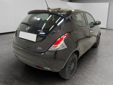 LANCIA CERTIFIED Lancia Ypsilon 1.0 Firefly Hybrid Silver S And S 70cv Usata - City Car Ibrido Grigio - Cuneo - 2460067_4
