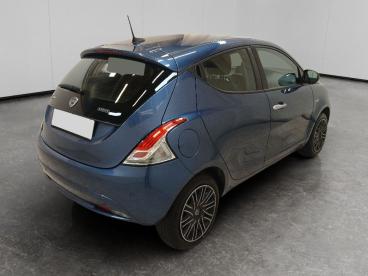 LANCIA CERTIFIED Lancia Ypsilon 1.0 Firefly Hybrid Gold S And S 70cv Usata - City Car Ibrido Blu - Cuneo - 2460069_5