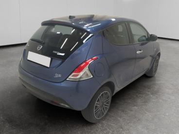 LANCIA CERTIFIED Lancia Ypsilon 1.0 Firefly Hybrid Gold S And S 70cv Usata - City Car Ibrido Blu - Cuneo - 2460071_5