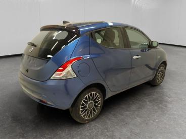 LANCIA CERTIFIED Lancia Ypsilon 1.0 Firefly Hybrid Platino S And S 70cv Usata - City Car Ibrido Blu - Cuneo - 2460079_5