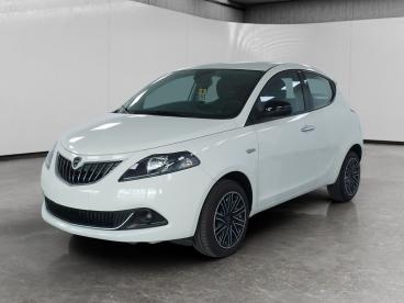 LANCIA CERTIFIED Lancia Ypsilon 1.0 Firefly Hybrid Gold S And S 70cv Usata - City Car Ibrido Bianco - Cuneo - 2460089_1