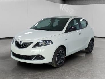 LANCIA CERTIFIED Lancia Ypsilon 1.0 Firefly Hybrid Gold S And S 70cv Usata - City Car Ibrido Bianco - Cuneo - 2460090_1