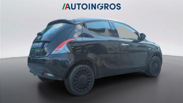 LANCIA CERTIFIED Lancia Ypsilon Iii 2021 1.0 Firefly Hybrid Silver S And S 70cv Usata - City Car Ibrido Nero - Torino - 2461059_5