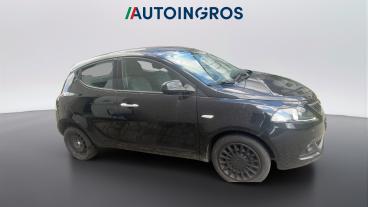 LANCIA CERTIFIED Lancia Ypsilon Iii 2015 1.0 Firefly Hybrid Silver S And S 70cv Usata - City Car Ibrido Nero - Torino - 2462154_2