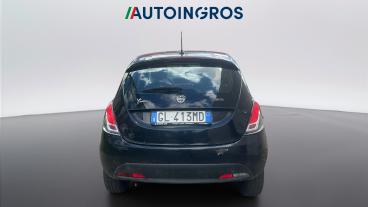 LANCIA CERTIFIED Lancia Ypsilon Iii 2015 1.0 Firefly Hybrid Silver S And S 70cv Usata - City Car Ibrido Nero - Torino - 2462154_4