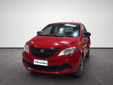 LANCIA CERTIFIED Lancia Ypsilon 1.0 Hybrid Silver S And S 70cv Usata - City Car Ibrido Rosso - Pistoia - 2462570_1