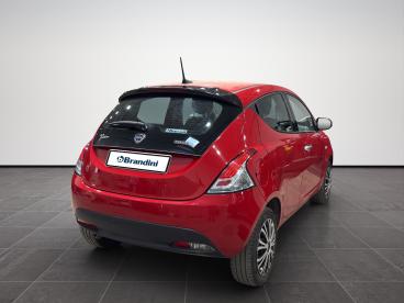 LANCIA CERTIFIED Lancia Ypsilon 1.0 Hybrid Silver S And S 70cv Usata - City Car Ibrido Rosso - Pistoia - 2462570_5