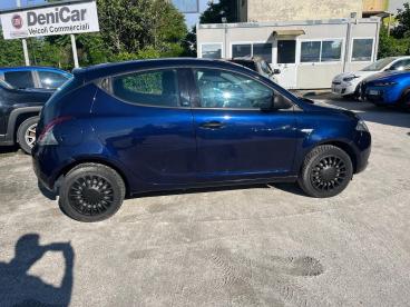 LANCIA CERTIFIED Lancia Ypsilon 1.2 Elefantino Blu Ecochic Gpl 69cv My19 Usata - City Car Gpl Blu - Milano - 2462953_5