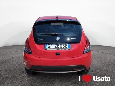LANCIA CERTIFIED Lancia Ypsilon Nuova My23 1.0 Firefly 70 Cvstart And Stop Hybrid Usata - City Car Ibrido Rosso - Roma - 2462996_5