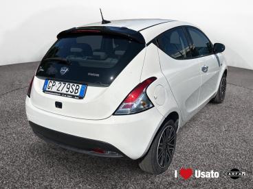 LANCIA CERTIFIED Lancia Ypsilon Nuova My23 1.0 Firefly 70 Cvstart And Stop Hybrid Usata - City Car Ibrido Bianco - Roma - 2462997_3