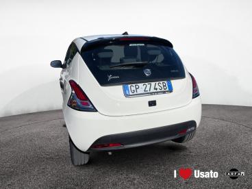 LANCIA CERTIFIED Lancia Ypsilon Nuova My23 1.0 Firefly 70 Cvstart And Stop Hybrid Usata - City Car Ibrido Bianco - Roma - 2462998_4