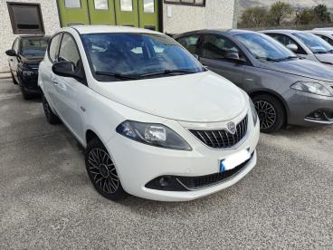LANCIA CERTIFIED Lancia Ypsilon 1.0 Firefly 5 Porte S And S Hybrid Platino Usata - City Car Ibrido Bianco - Avezzano - 2463032_1