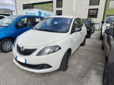 LANCIA CERTIFIED Lancia Ypsilon 1.0 Firefly 5 Porte S And S Hybrid Platino Usata - City Car Ibrido Bianco - Avezzano - 2463032_3