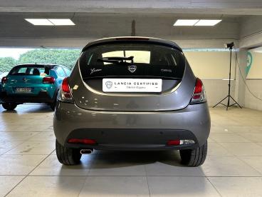 LANCIA CERTIFIED Lancia Ypsilon 1.0 Firefly 70cv S&s Hybrid Gold Usata - City Car Ibrido Nero - Milano - 2463190_5